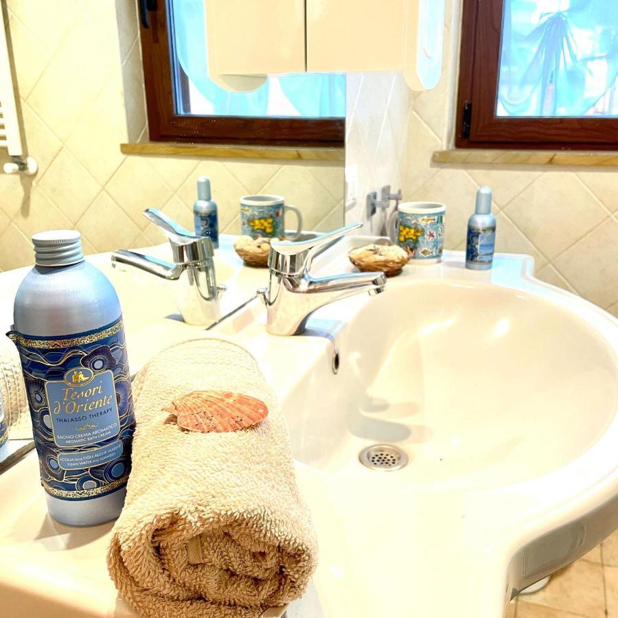 K-Rome Airport Sea View Apartment ฟิวมิชีโน ภายนอก รูปภาพ