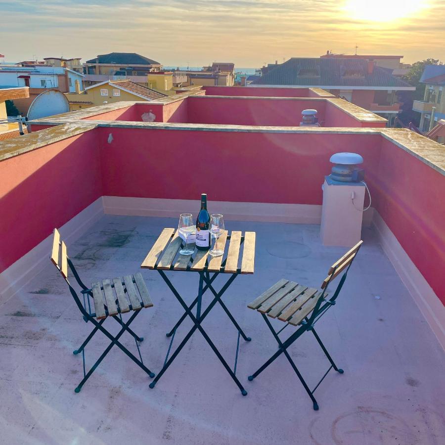 K-Rome Airport Sea View Apartment ฟิวมิชีโน ภายนอก รูปภาพ