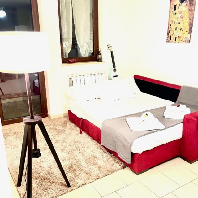 K-Rome Airport Sea View Apartment ฟิวมิชีโน ภายนอก รูปภาพ